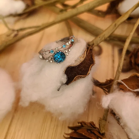 ππNEWππ BEAUTIFUL!! 2PC SILVER plated TURQUOISE CZ'S in both bands rings - Picture 8 of 9